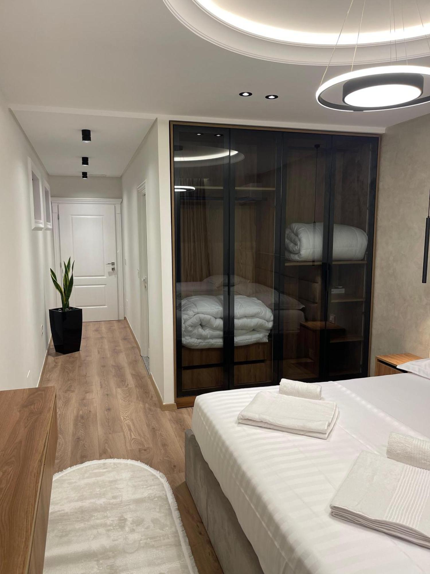 Stone Bazaar Hotel Krujë
